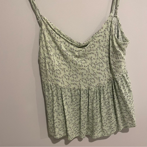 American Eagle Outfitters Tops American Eagle Babydoll Green Floral Tank With Button In The